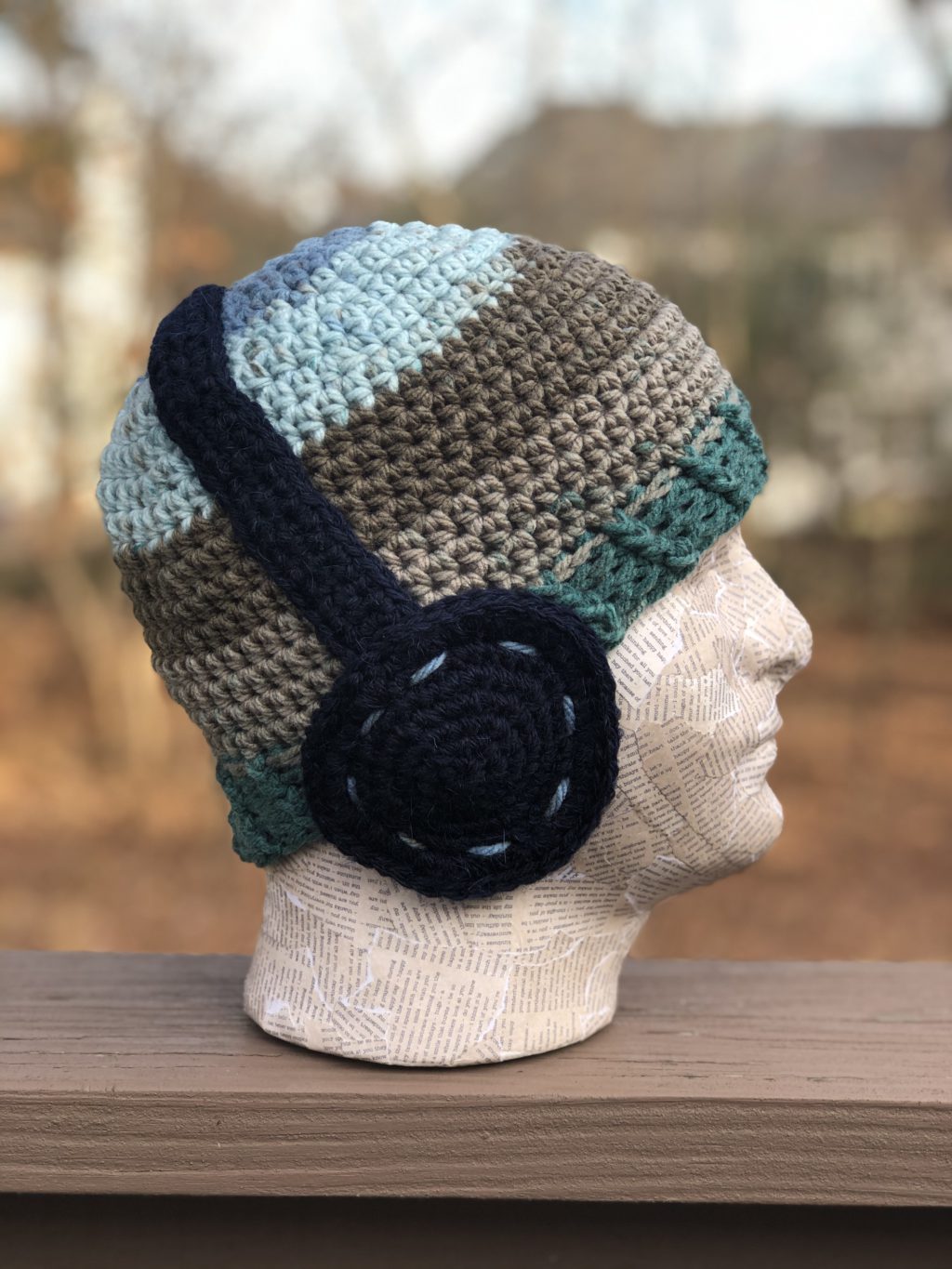 Headphones blue shade beanie - Image 4